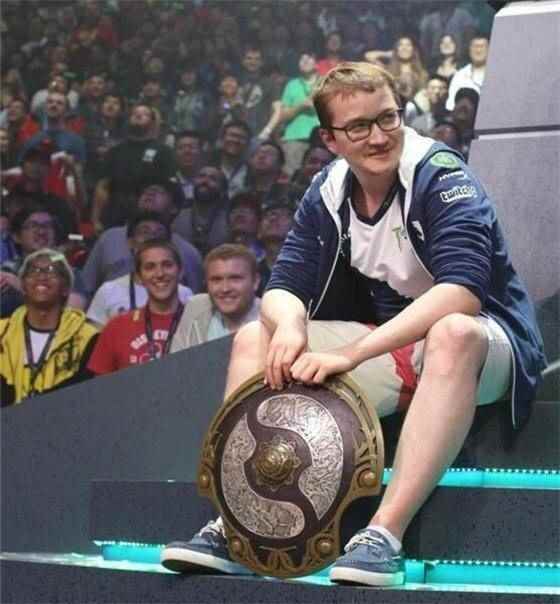 DOTA2毒液战队马桶哥为什么离队/马桶哥离队原因[多图]