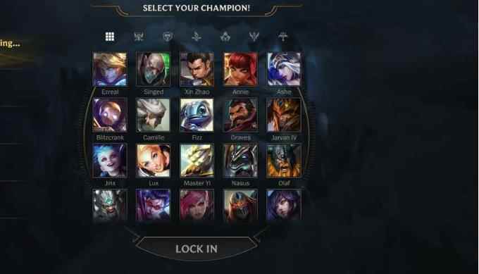 LOL手游阿卡丽连招技巧_LOL手游拿什么打阿卡丽