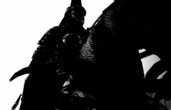 我觉得，《战意》是一款摄影游戏