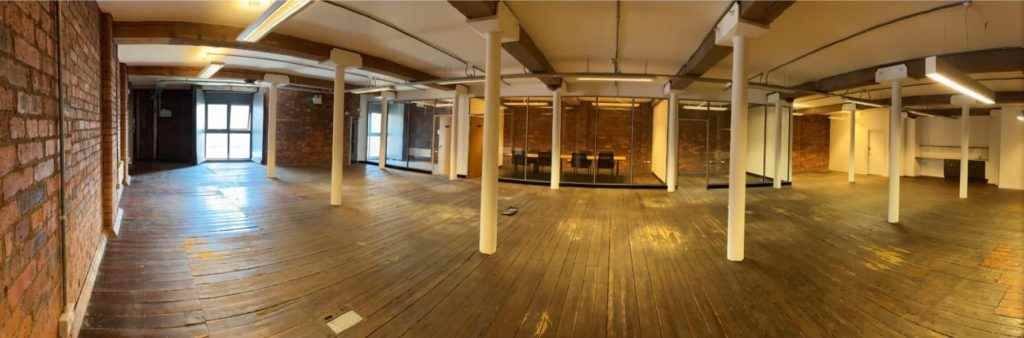 《博德之门3》协力开发商员工数量翻番_开发商延期交房