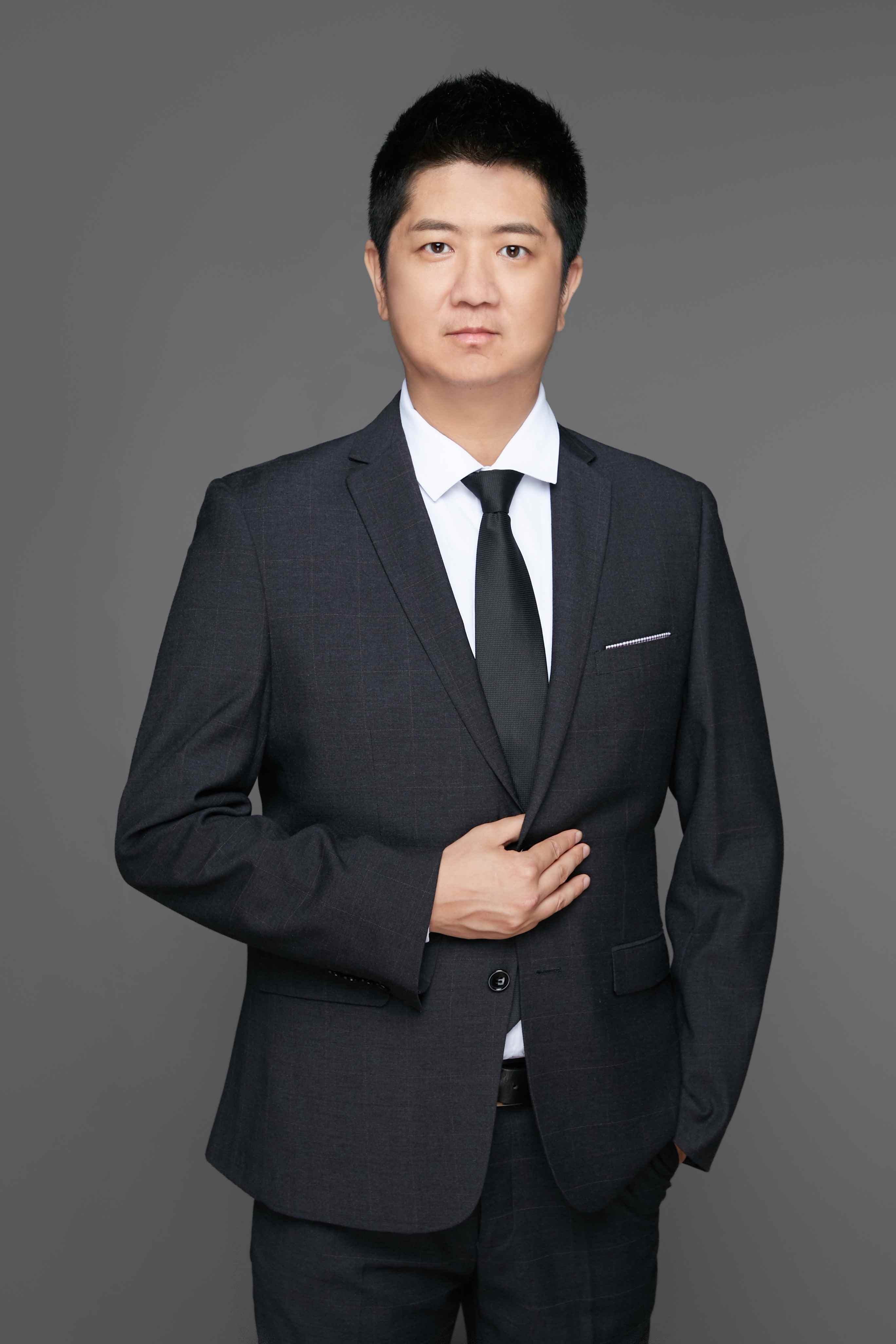 踏浪始航_国际化背景下的媒介产业研究