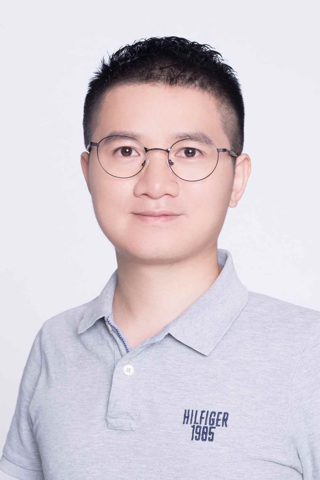 踏浪始航_国际化背景下的媒介产业研究