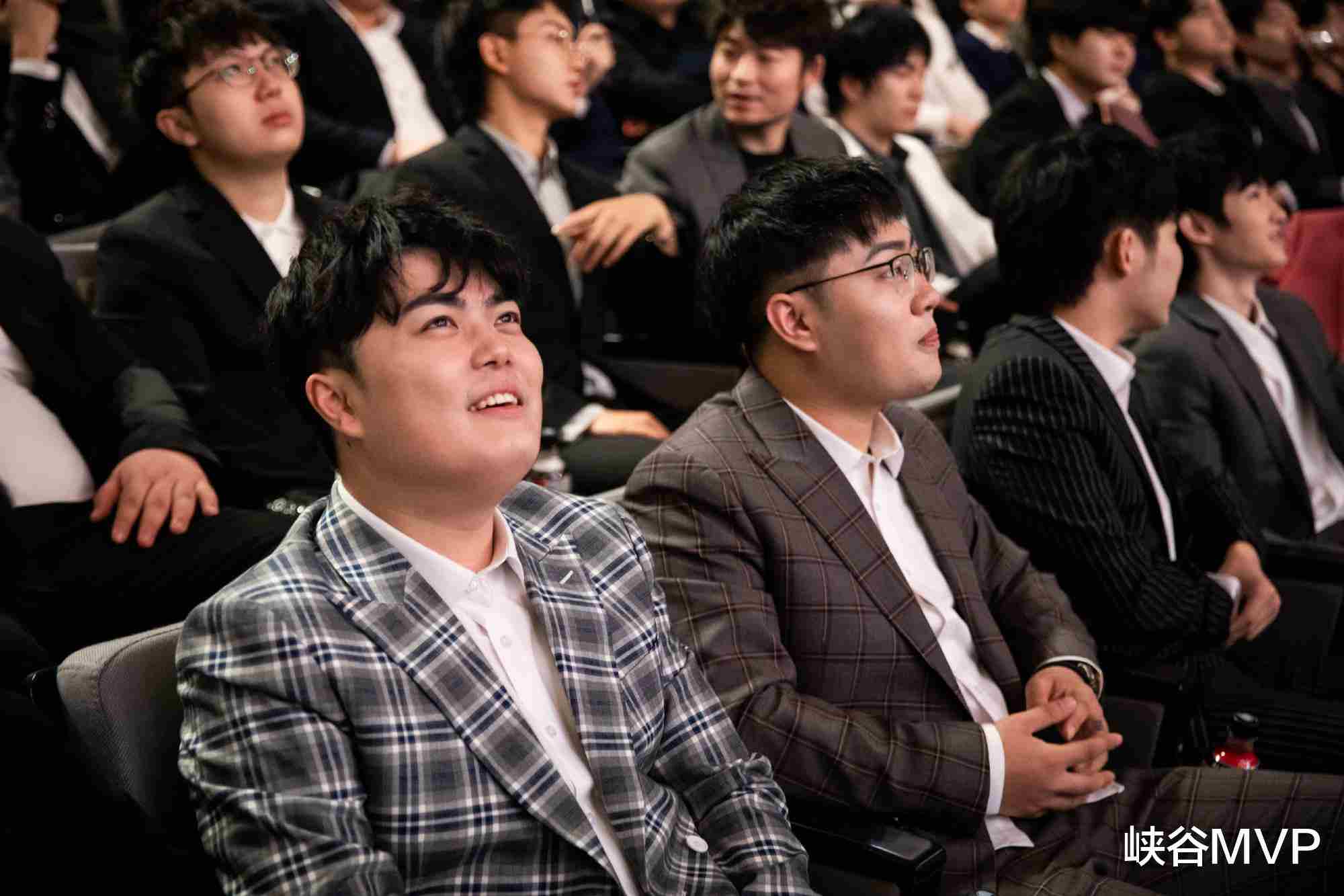 世冠队内语音曝光：GOG选手“阴阳”KPL三甲！