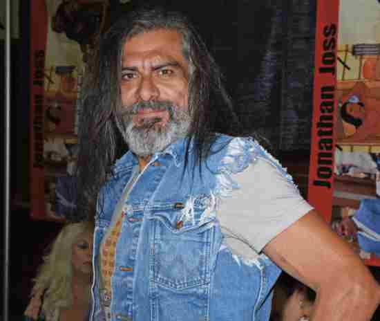 皮特上司的配音员去世 jojo配音演员表