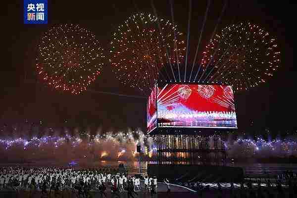 惊艳现场、高燃瞬间!成都世运会开幕式精彩看点全记录