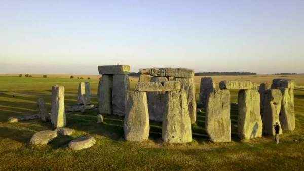 《刺客:英灵殿》游戏与现实场景对比_刺客信条英灵殿节庆欢愉