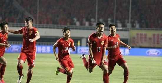 从中超看国足_实况王者集结卡组怎么删