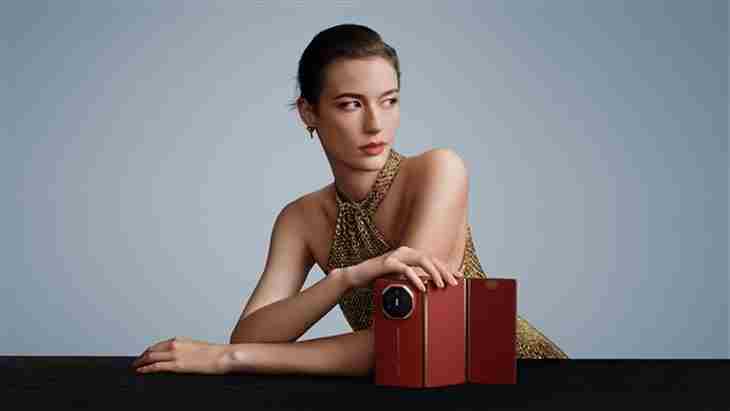 第二代三折叠要降价?曝华为Mate