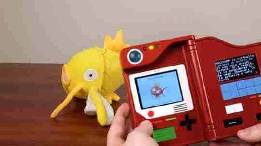 高玩還原「寶可夢圖鑑」:支持語音問答