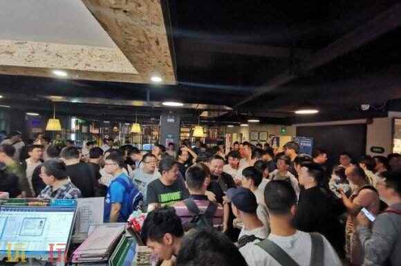 青春就在隔壁座位 街头篮球2